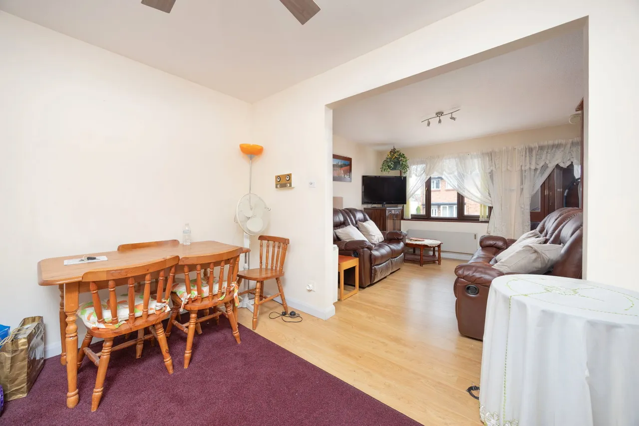 Kemp Close, Devizes, SN10, photo 21