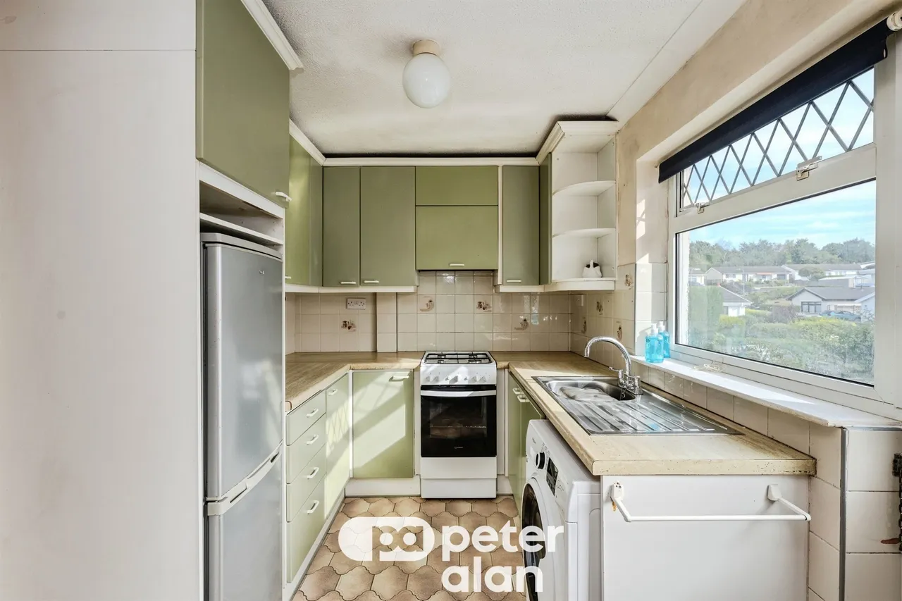 Friars Close, Neath, SA10, photo 7
