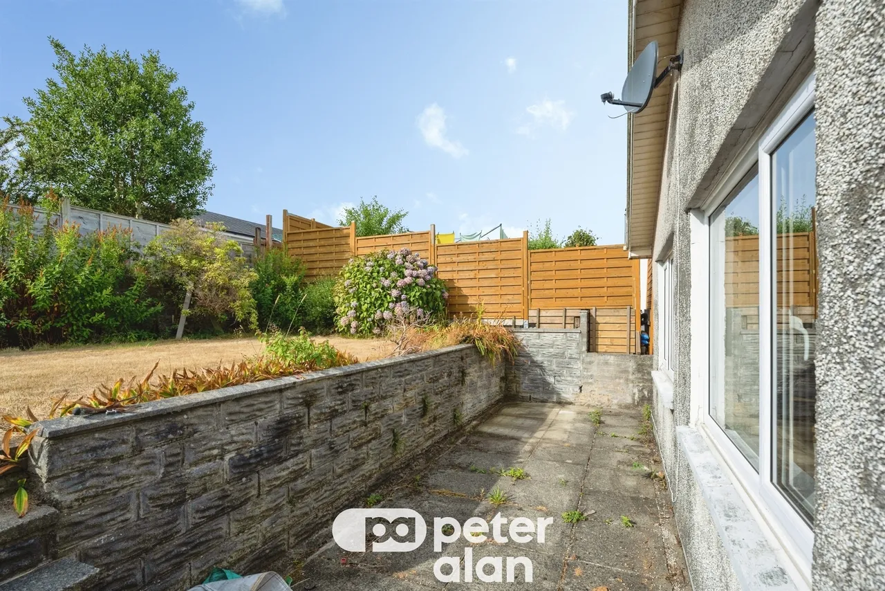 Friars Close, Neath, SA10, photo 16