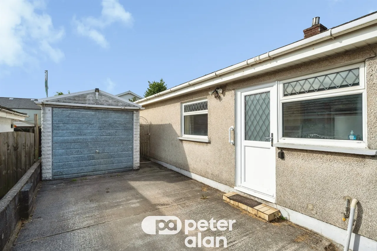 Friars Close, Neath, SA10, photo 11