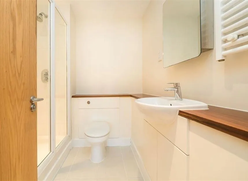 Meath Crescent, Bethnal Green, E2, photo 5