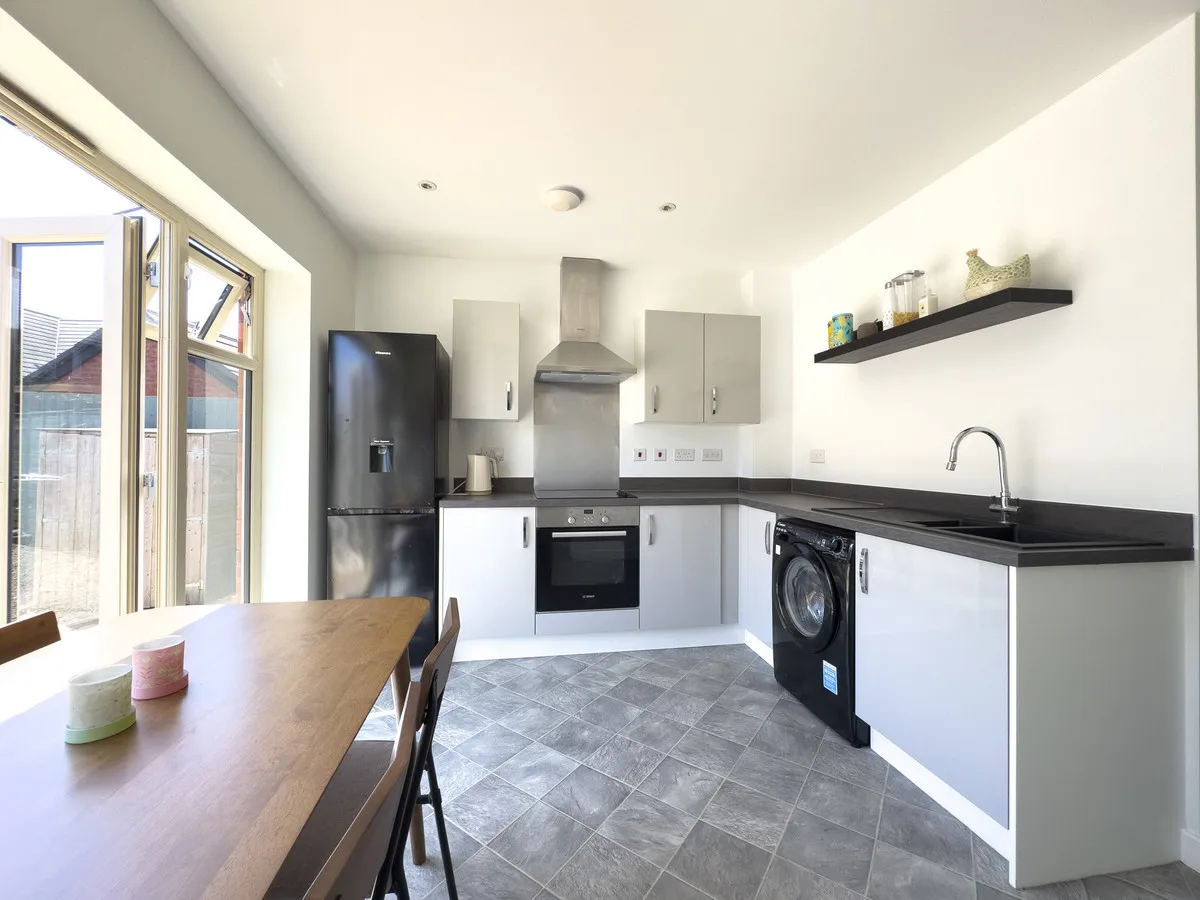Honeysuckle Crescent, Tewkesbury, GL20, photo 4