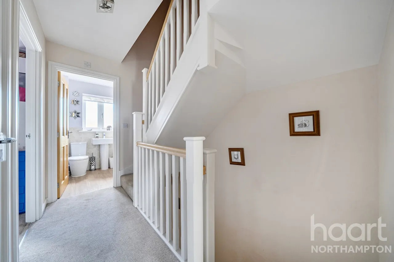 Howarth Way, Northampton, NN5, photo 14