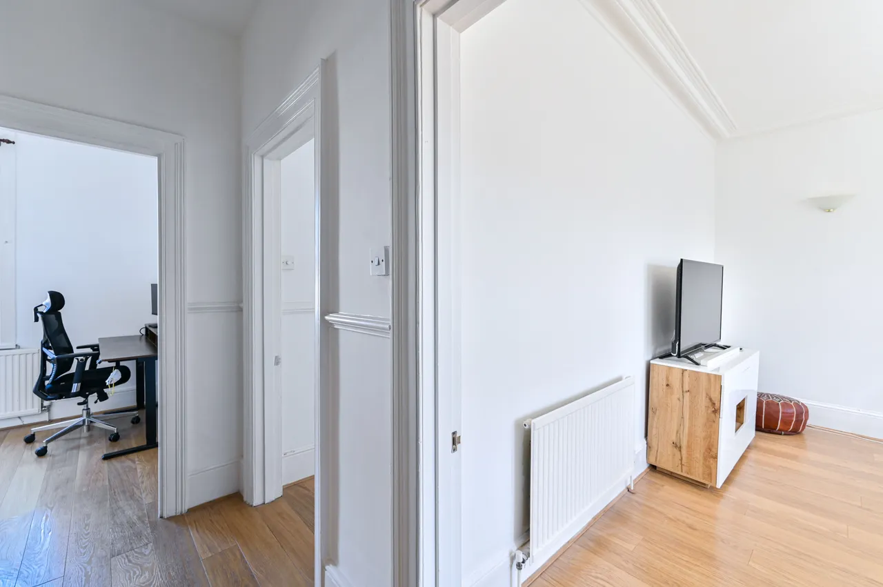 53b Babington Road, London, photo 9