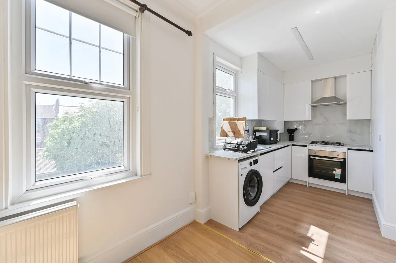 53b Babington Road, London, photo 5