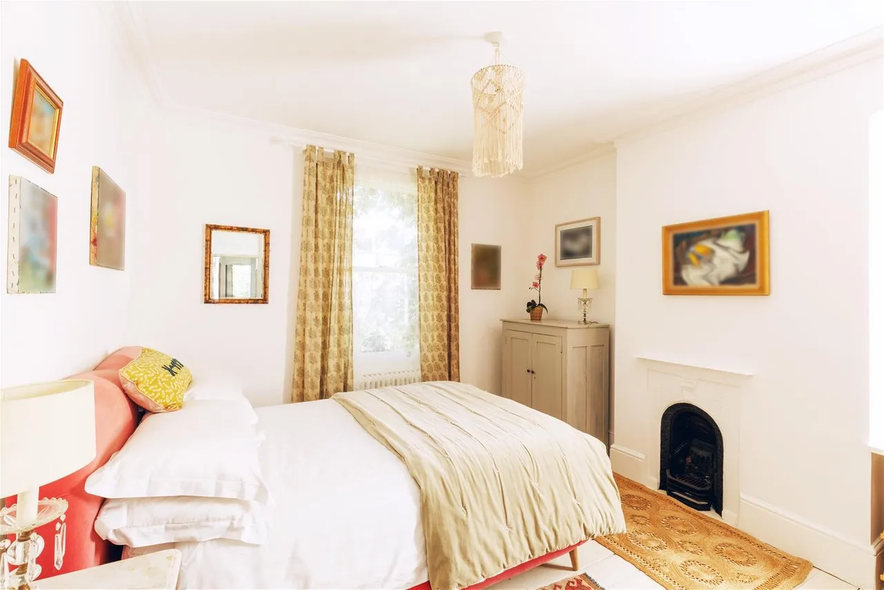 Raleigh Road, London, photo 8