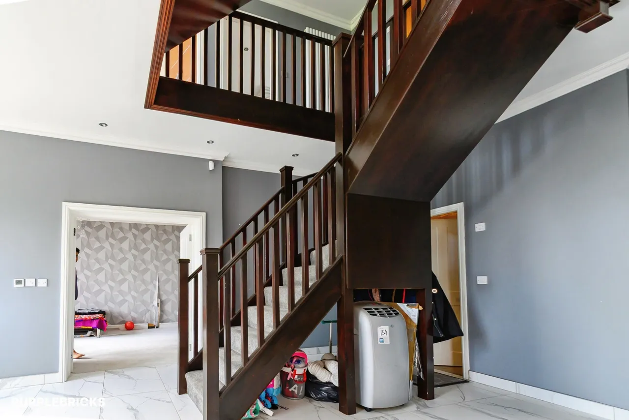 Plodder Lane, Bolton, BL5, photo 17