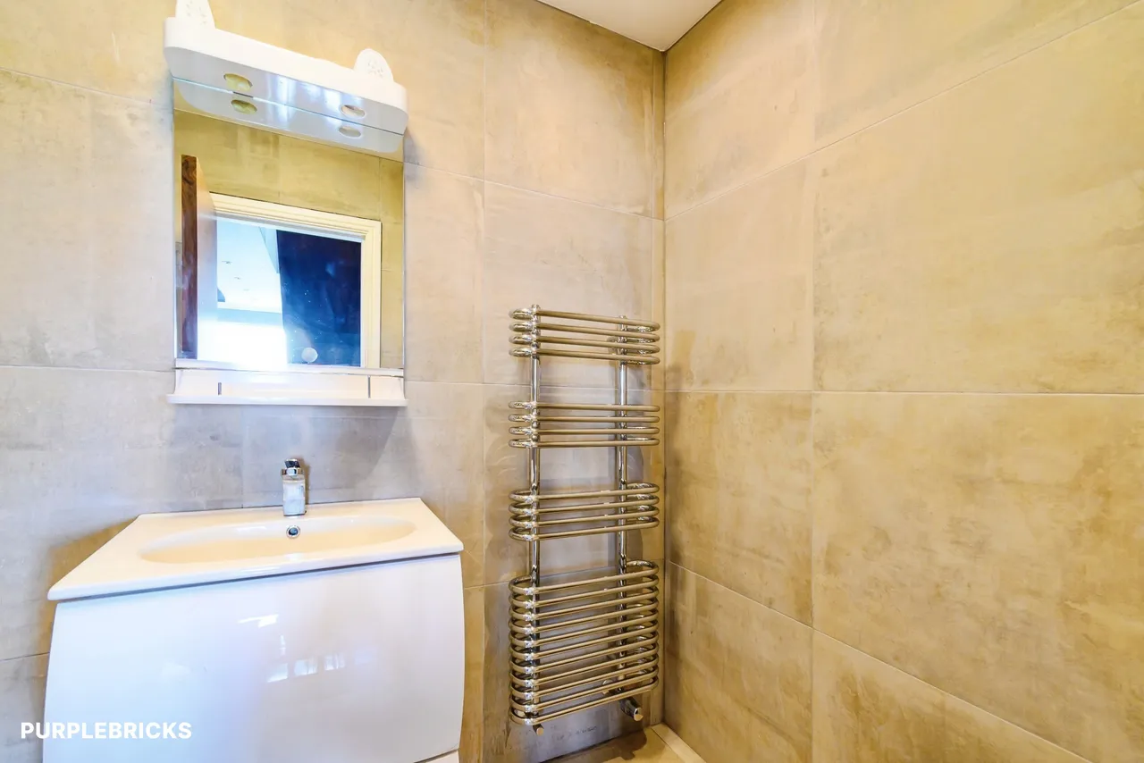 Plodder Lane, Bolton, BL5, photo 36