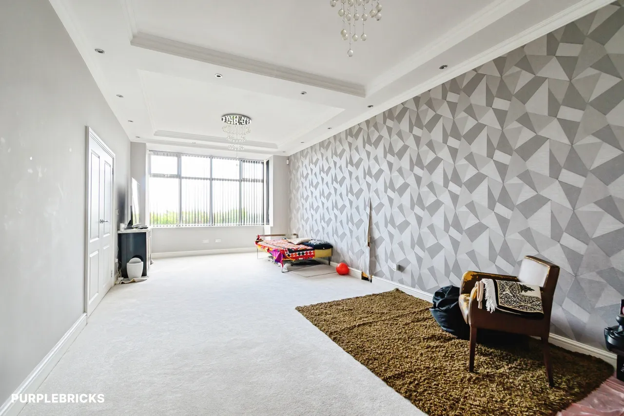 Plodder Lane, Bolton, BL5, photo 7