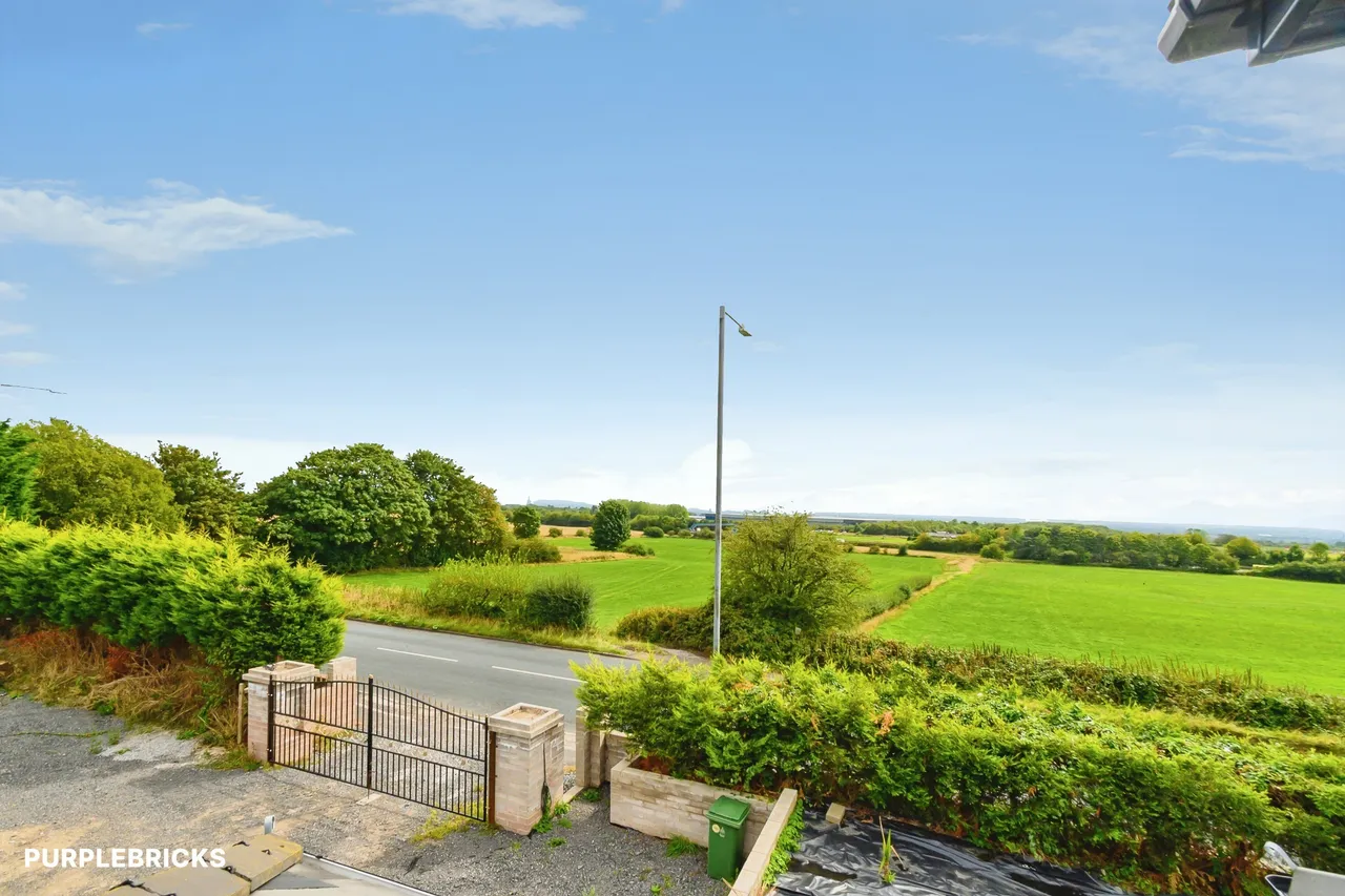 Plodder Lane, Bolton, BL5, photo 2