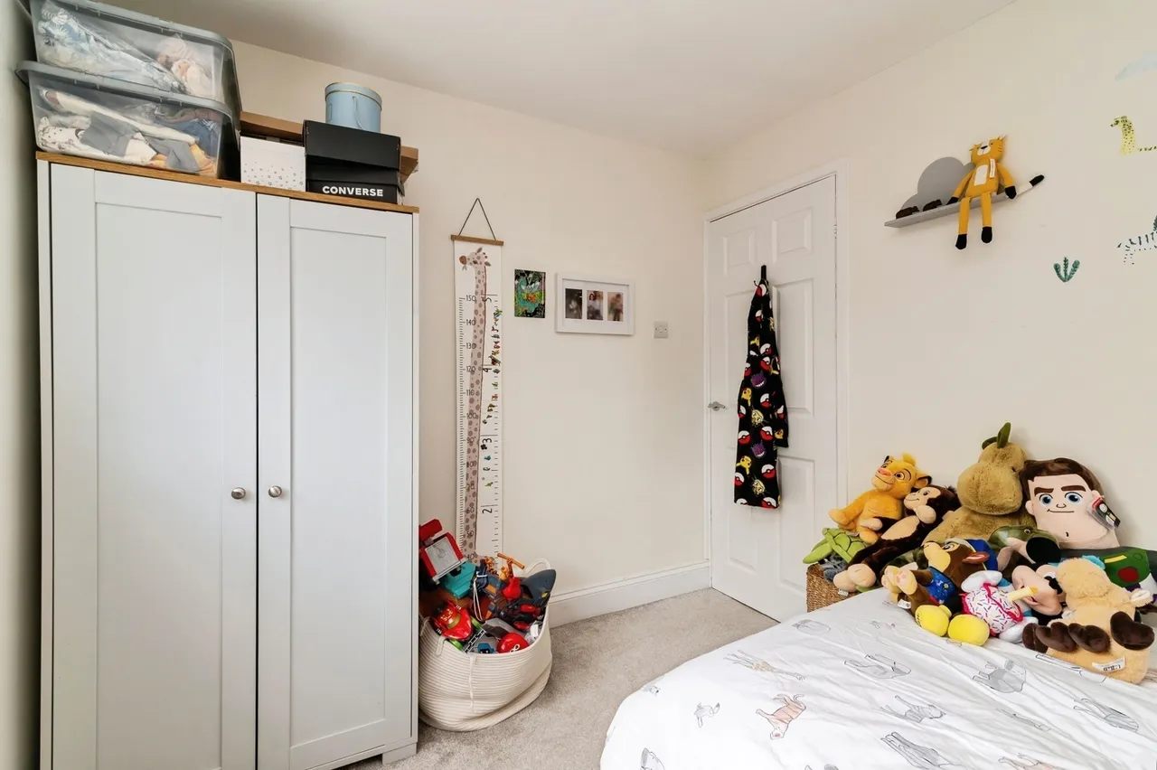 Farm House Close, Bottesford, NG13, photo 15