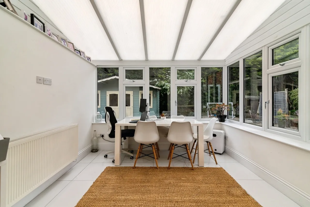 Farm House Close, Bottesford, NG13, photo 3