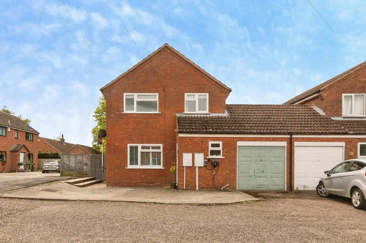 Farm House Close, Bottesford, NG13, photo 26