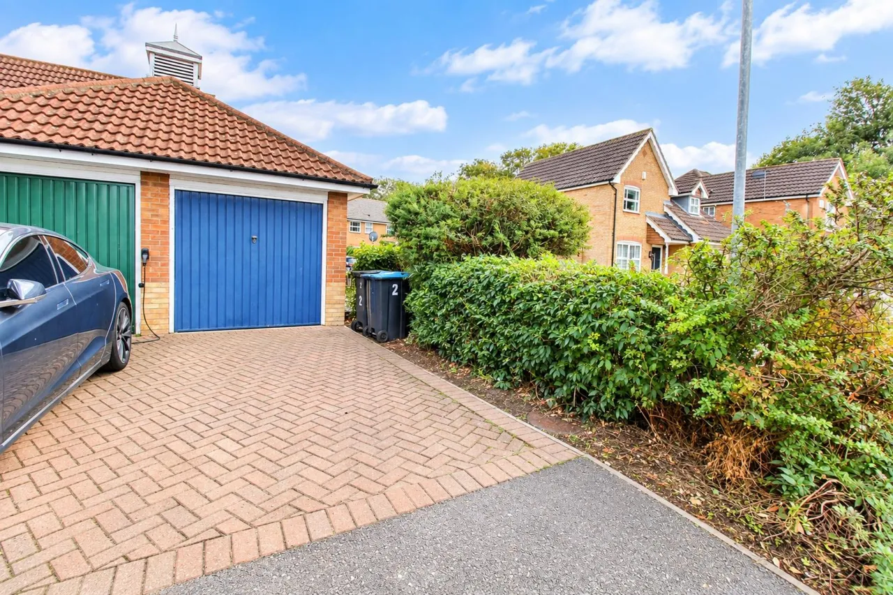 Doulton Close, Church Langley, CM17, photo 4