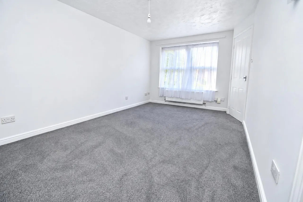 Doulton Close, Church Langley, CM17, photo 5