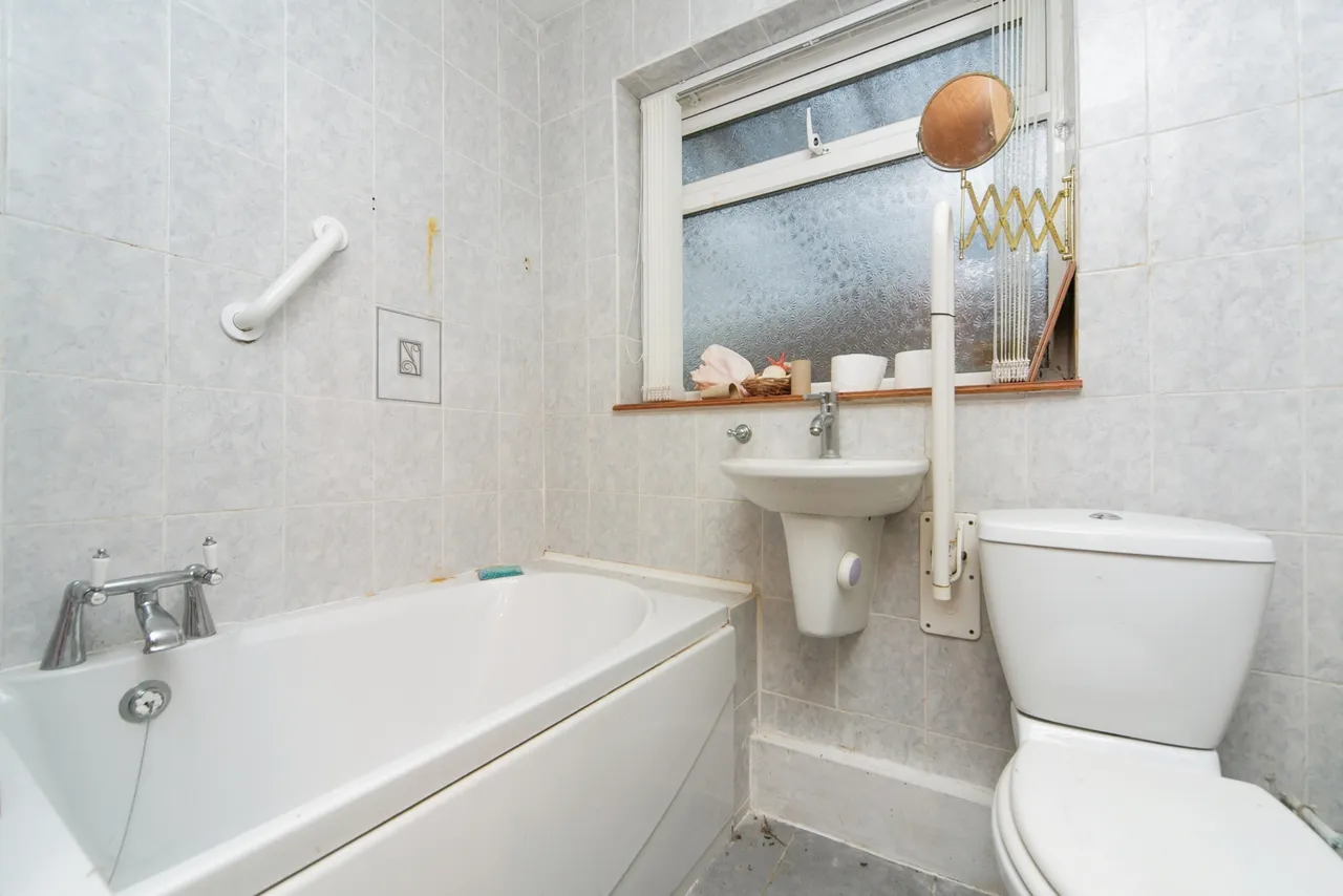 Tan Y Berllan, Deganwy, LL31, photo 13