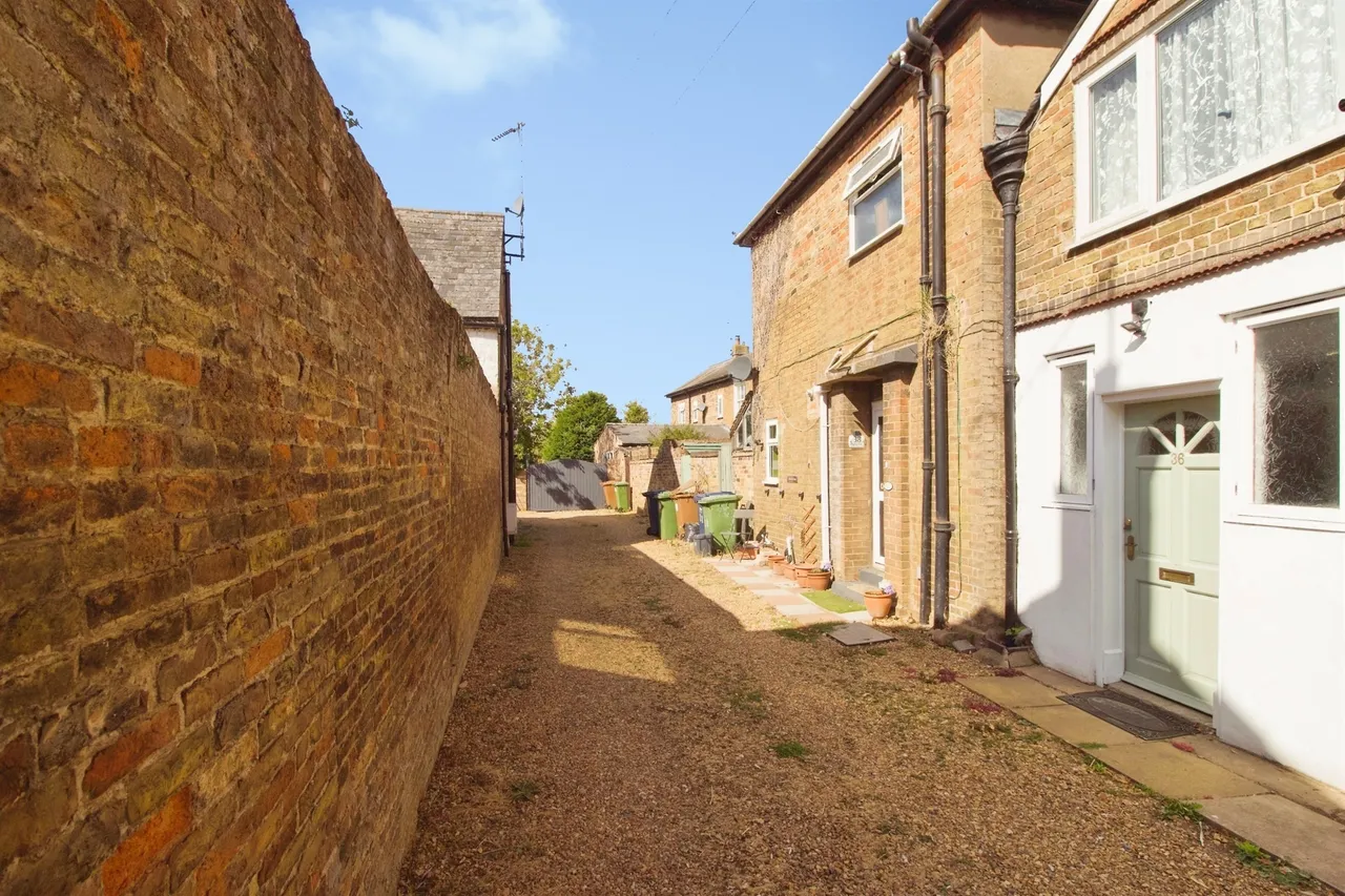 3 bed house for sale — West Park Street, Chatteris