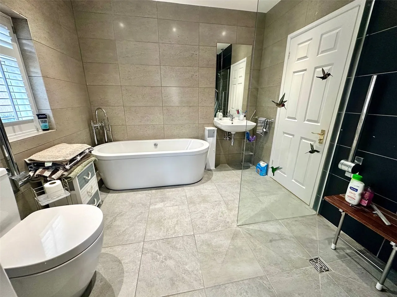 Hazel Avenue, Farnborough, Hampshire, GU14 0HA, photo 9