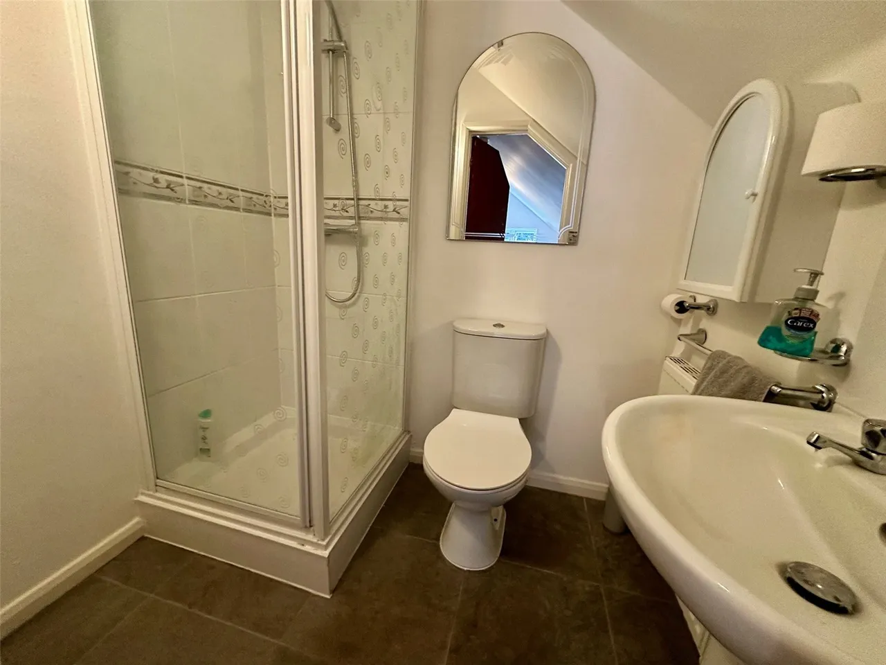 Hazel Avenue, Farnborough, Hampshire, GU14 0HA, photo 14