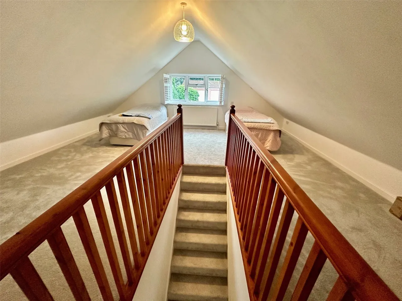 Hazel Avenue, Farnborough, Hampshire, GU14 0HA, photo 12