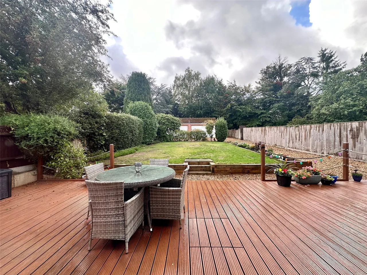 Hazel Avenue, Farnborough, Hampshire, GU14 0HA, photo 19