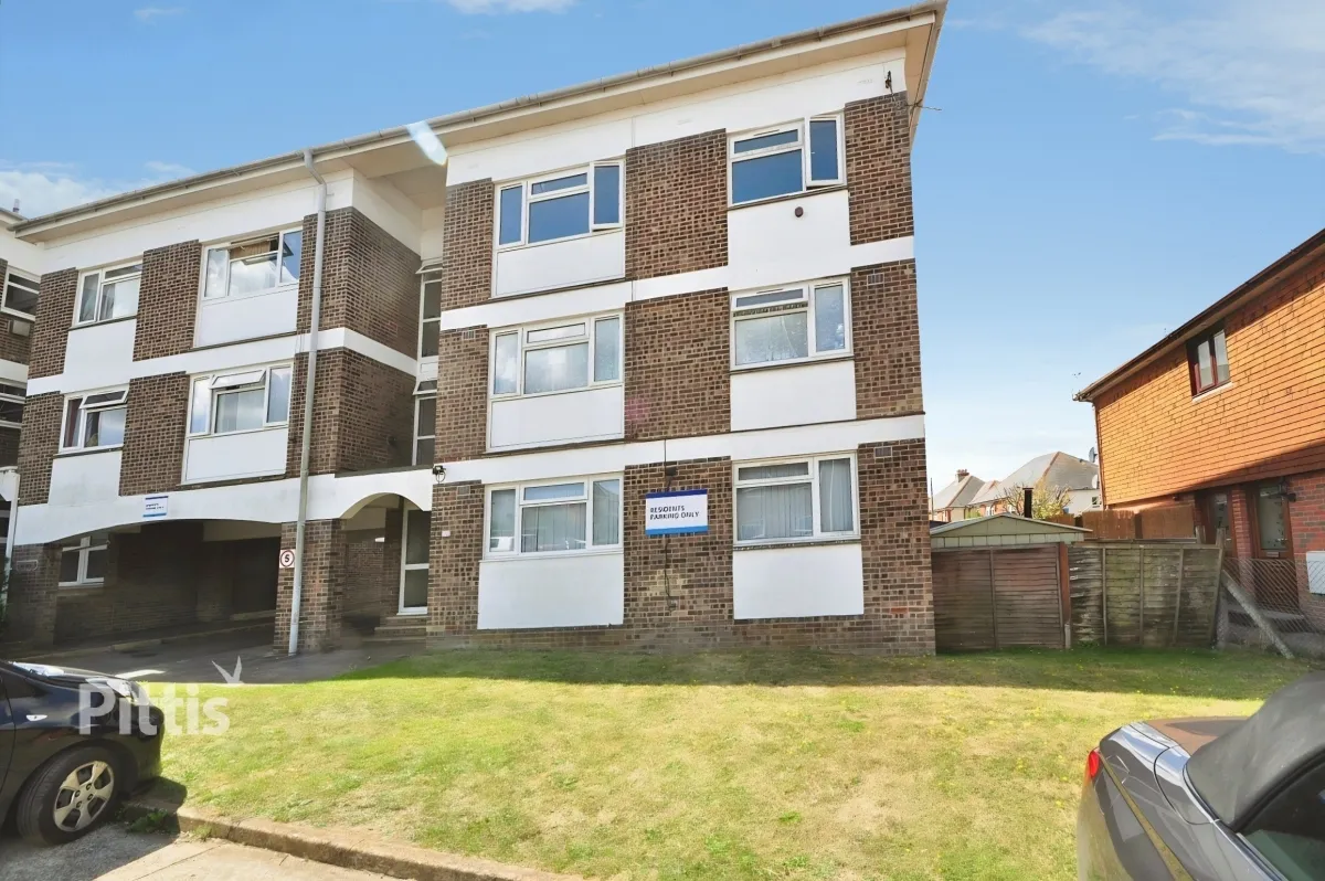 2 bed flat to rent, Alresford Road, Shanklin, PO37