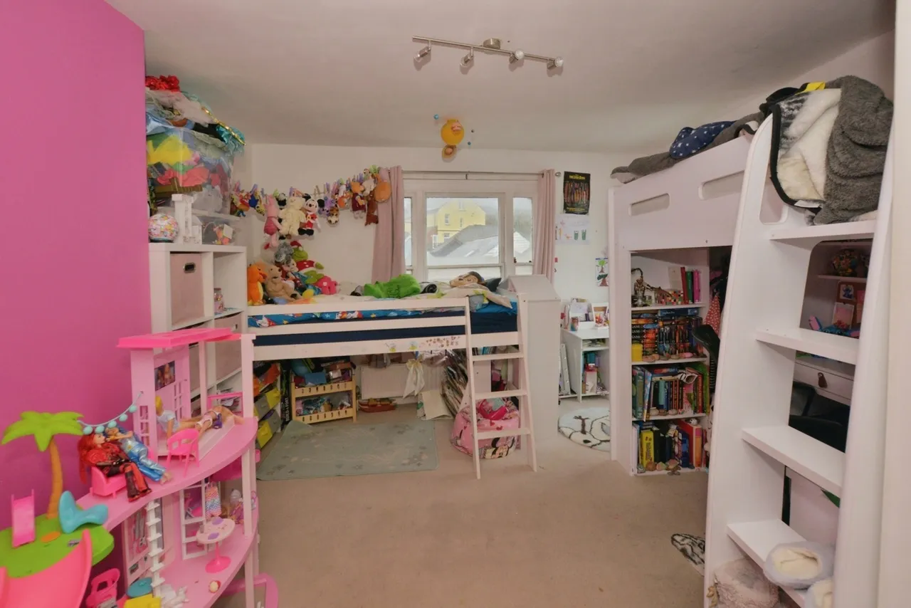Sandgate High Street, Sandgate, Folkestone, Kent, CT20, photo 9