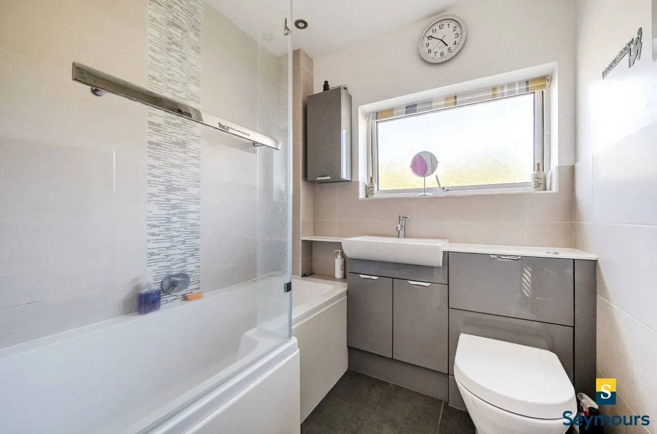 Bladon Close, Guildford, GU1, photo 11