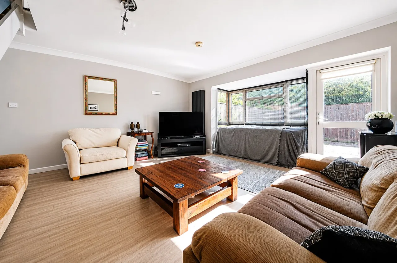 Bladon Close, Guildford, GU1, photo 12