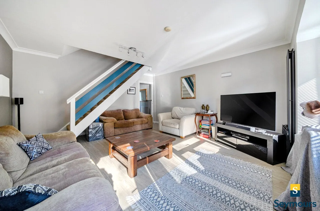 Bladon Close, Guildford, GU1, photo 5