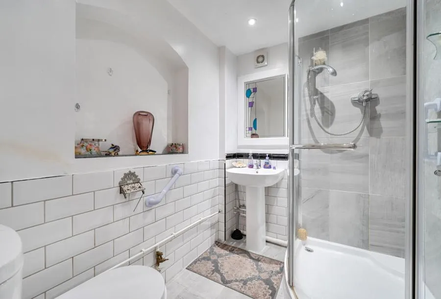 Reservoir Road, Gloucester, GL4, photo 5