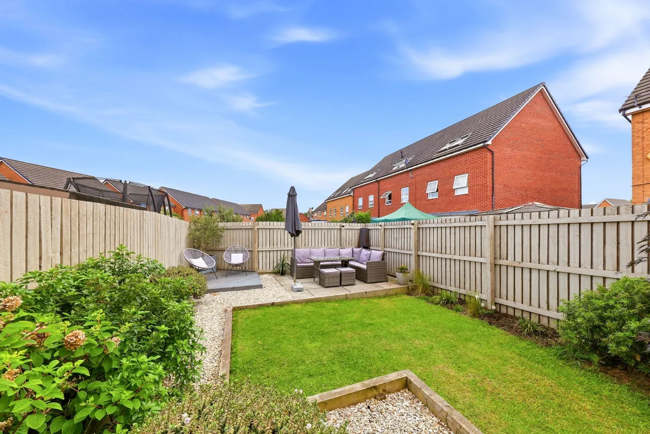 Waterton Close, Methley, LS26, photo 3