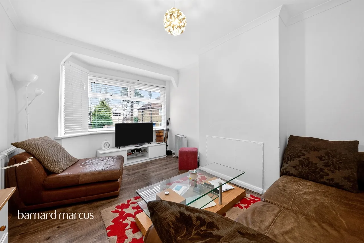 Oakleigh Close, London, photo 8