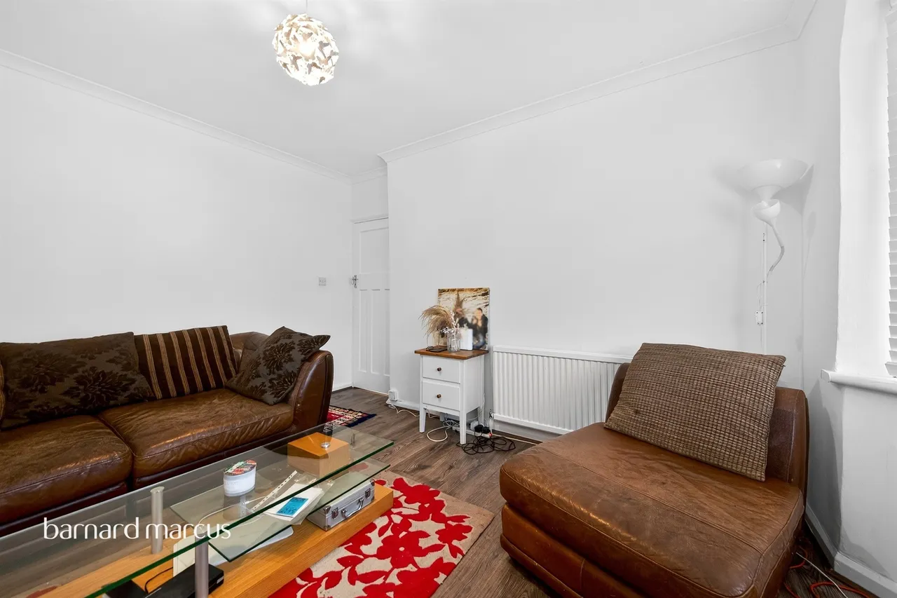 Oakleigh Close, London, photo 10