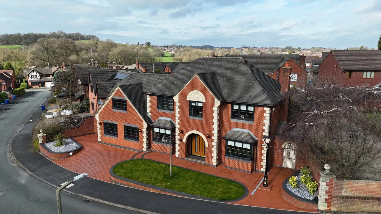 5 bed house for sale, Terrington Drive, Newcastle, ST5