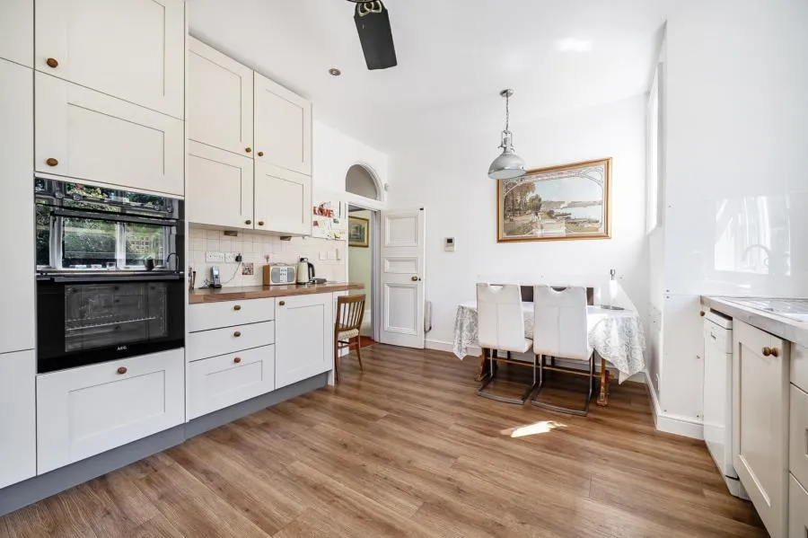 Arden Road, London, N3, photo 10