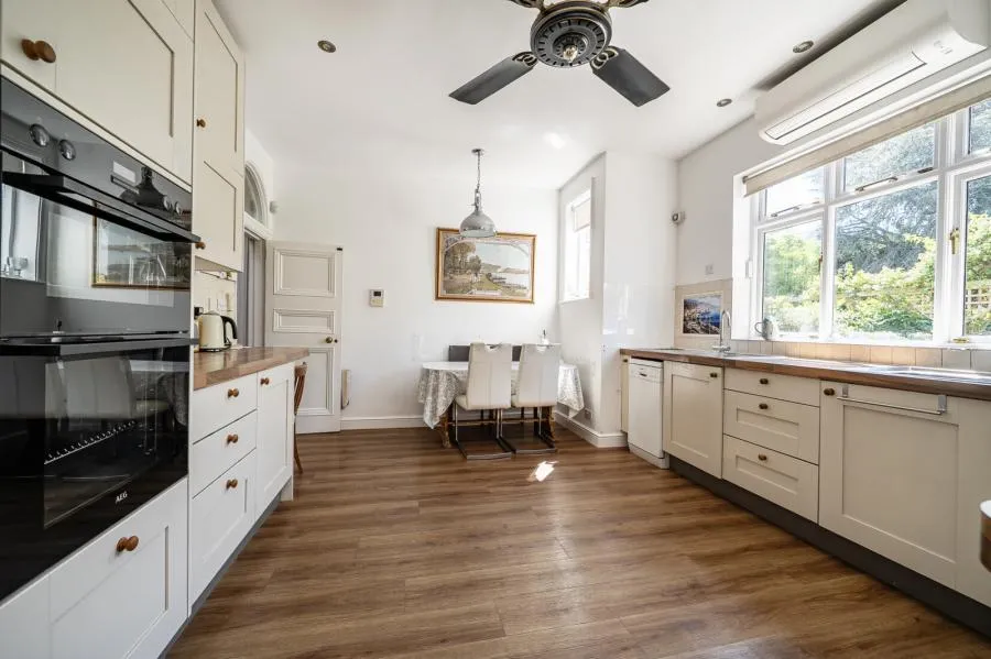 Arden Road, London, N3, photo 9