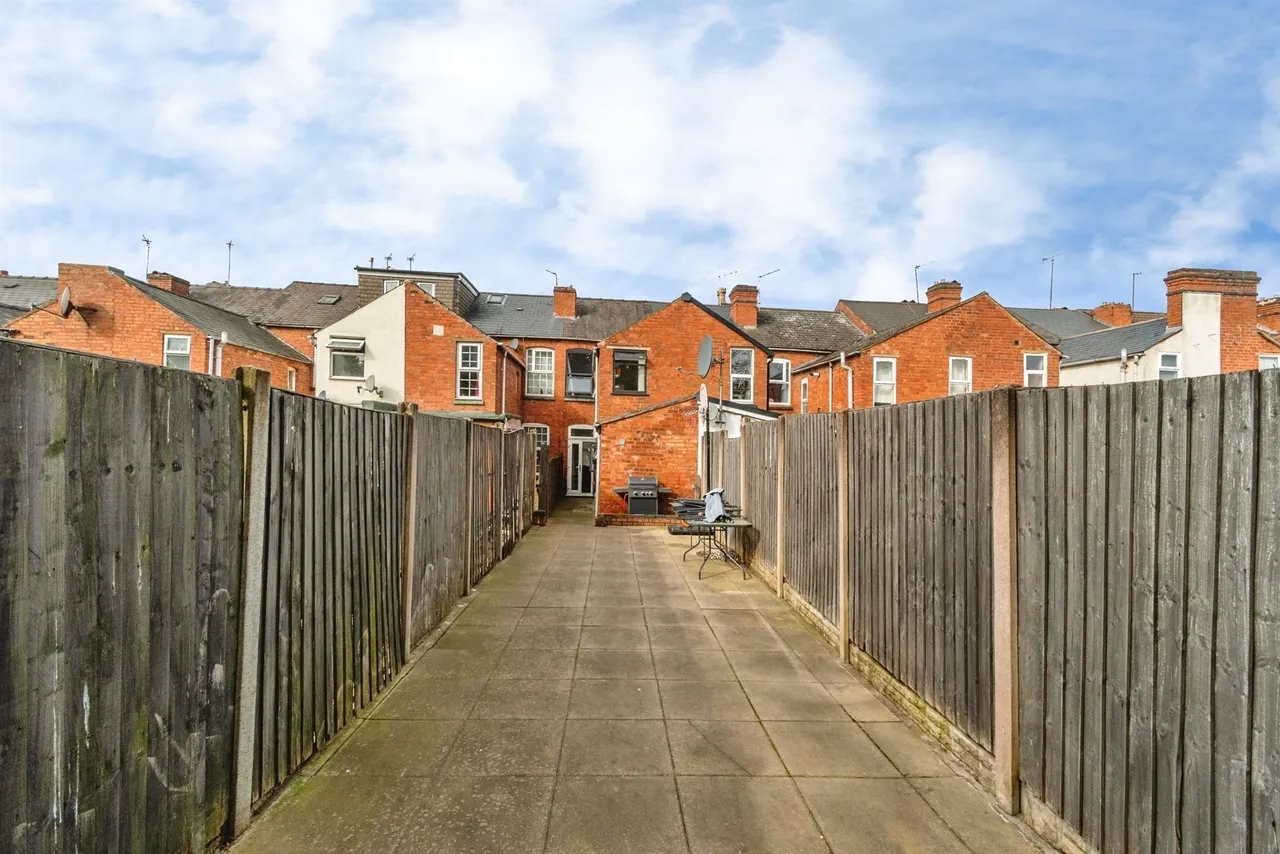 West Bromwich Road, Walsall, WS1, photo 11