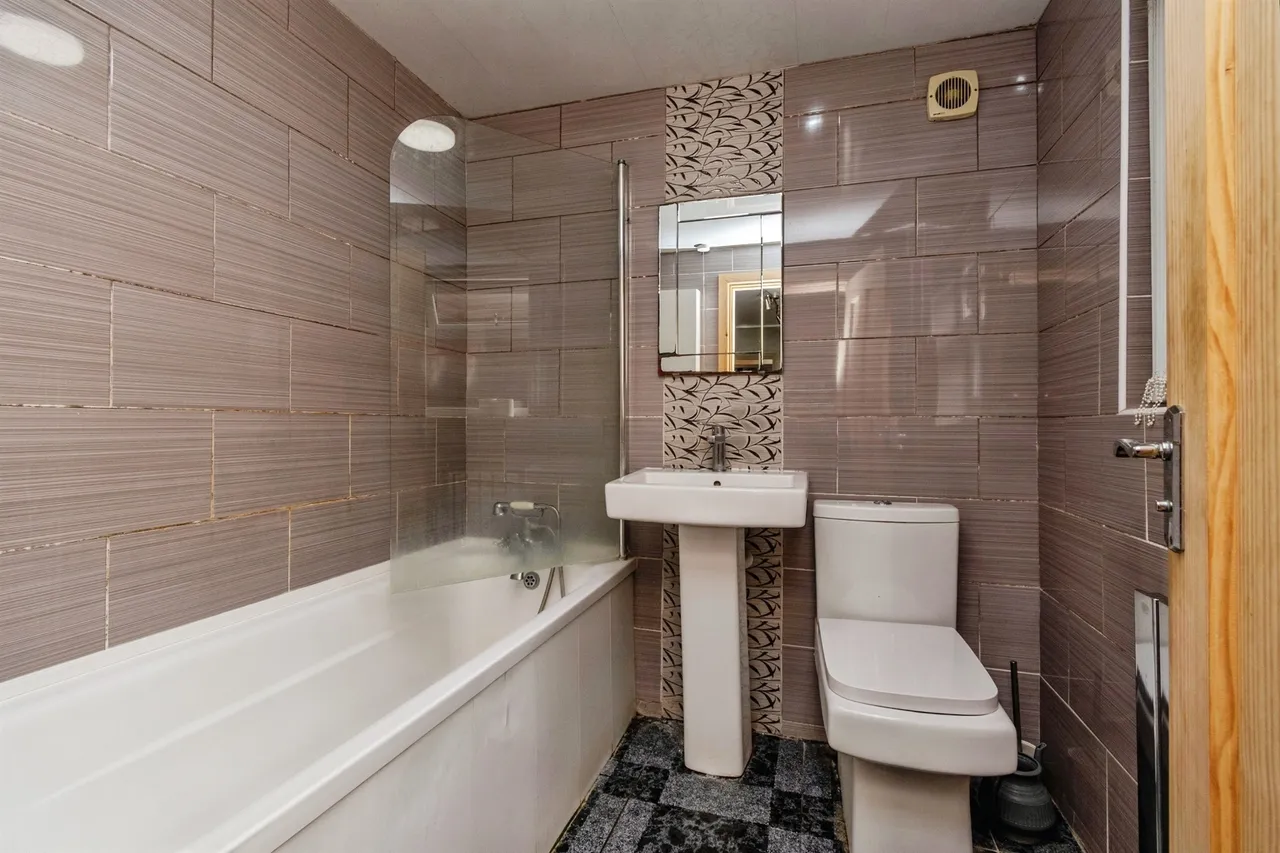 West Bromwich Road, Walsall, WS1, photo 6