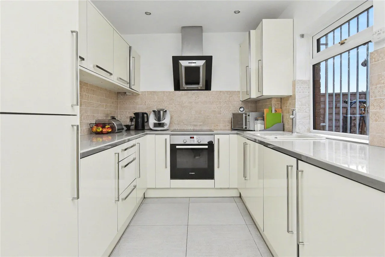 Miles Hill View, Leeds, LS7, photo 12