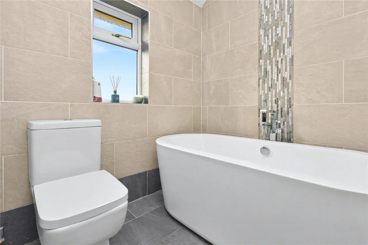 Miles Hill View, Leeds, LS7, photo 16