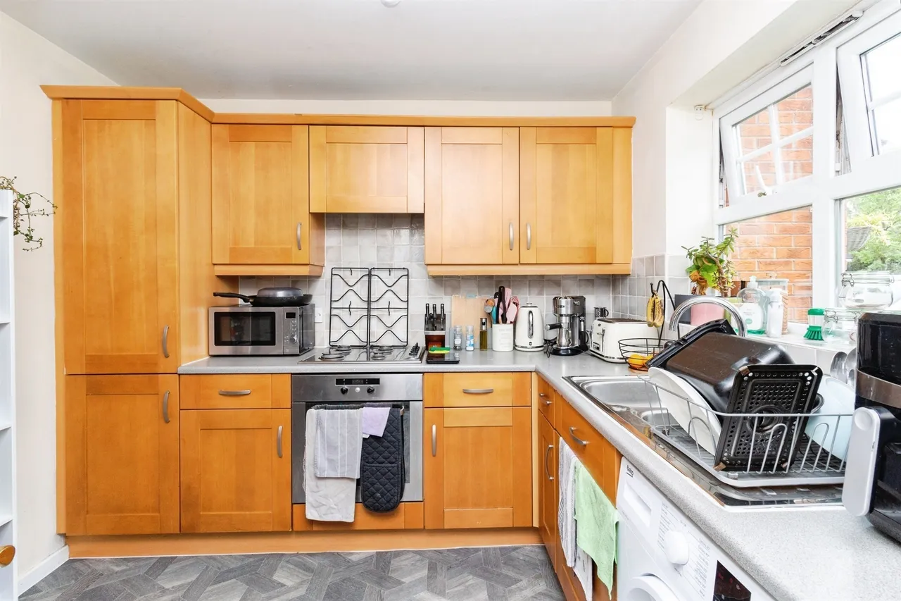 Hainer Close, Stafford, ST17, photo 2