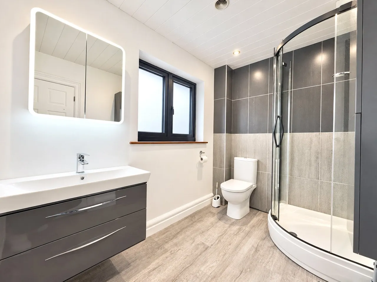 Beresford Close, Oxton, CH43, photo 13