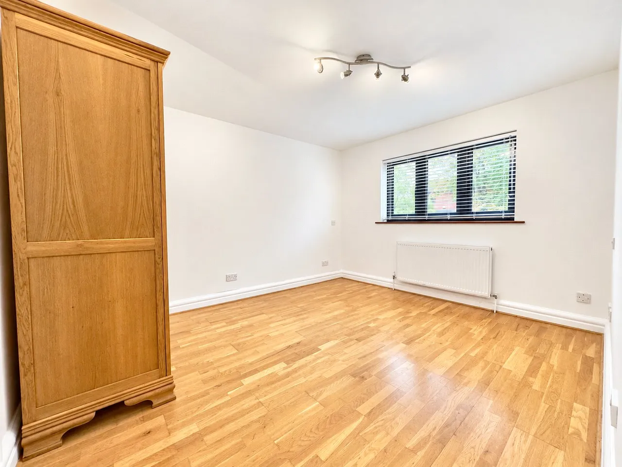 Beresford Close, Oxton, CH43, photo 18