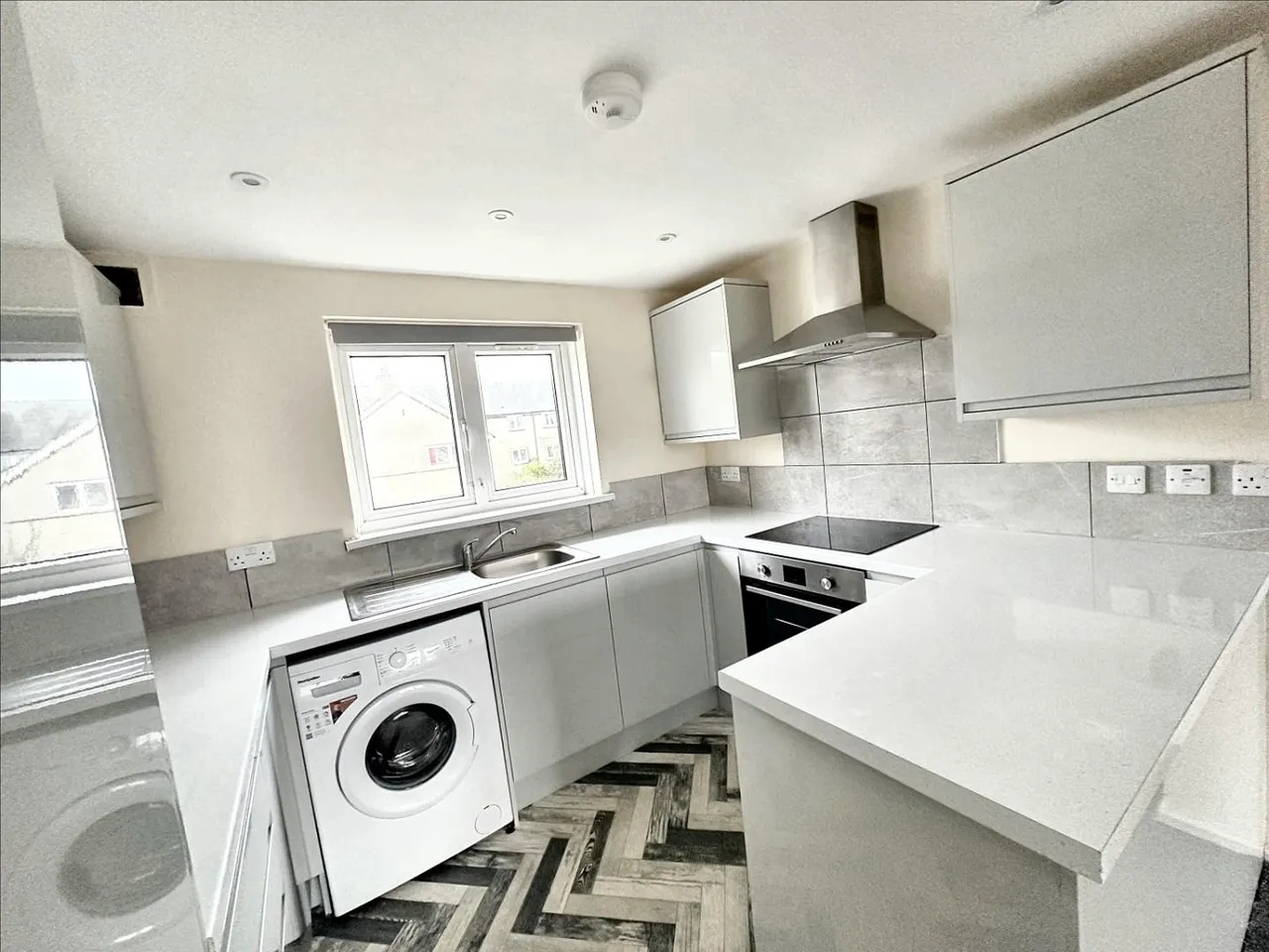 2 bed flat to rent, Castle Street, Plymouth