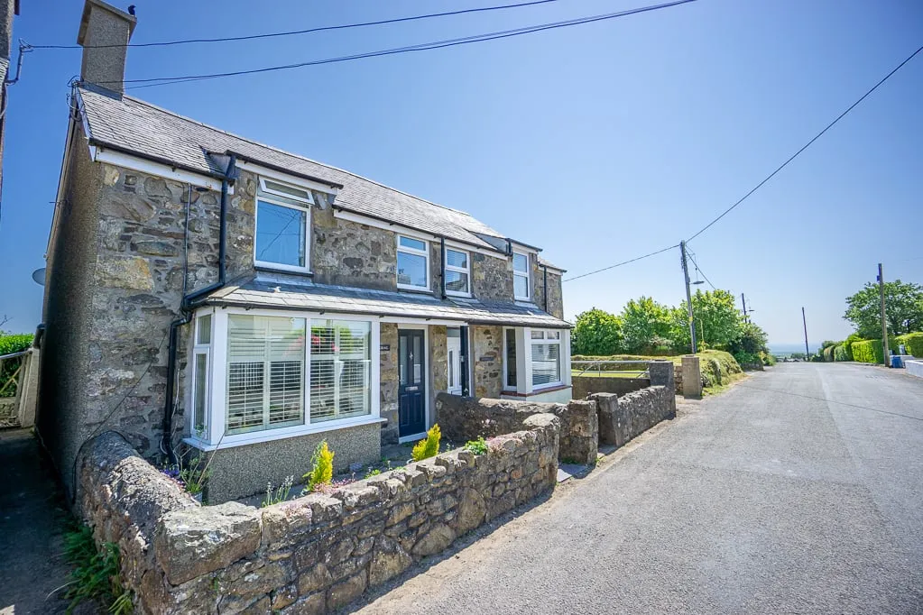 3 bed house for sale — Argraig, Mynytho, Pwllheli, Gwynedd, LL53 7RF
