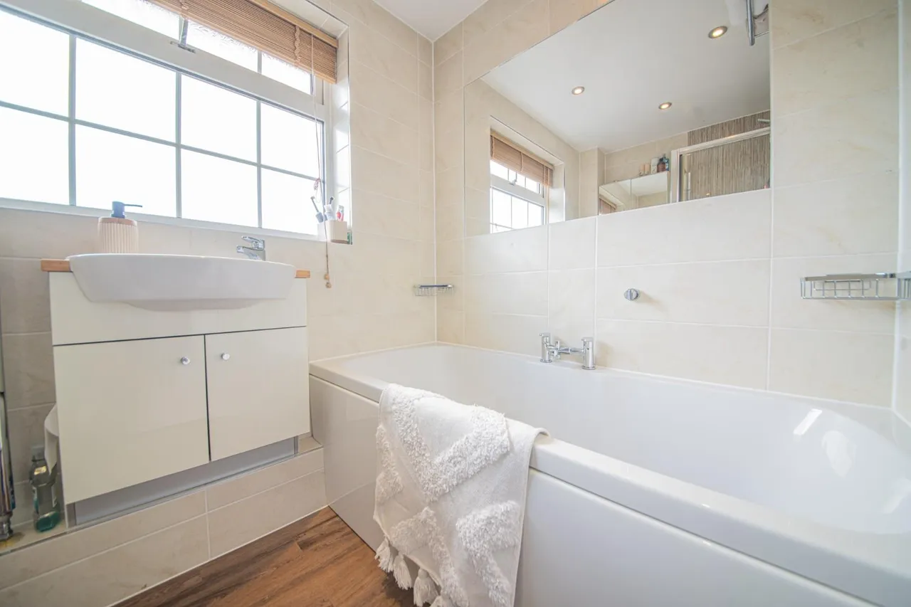 Olympic Way, Bishopstoke, Eastleigh, Hampshire, SO50 8PP, photo 12