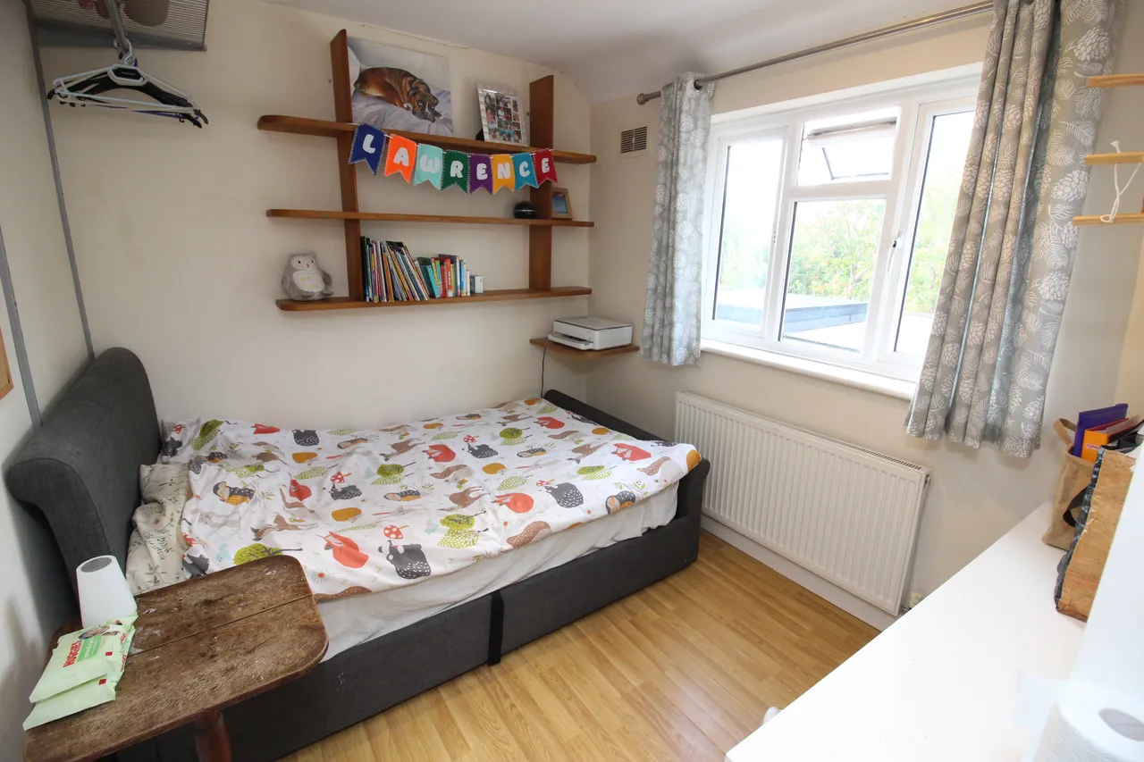Pembury Avenue, WORCESTER PARK, Surrey, Worcester Park, KT48BU, photo 6