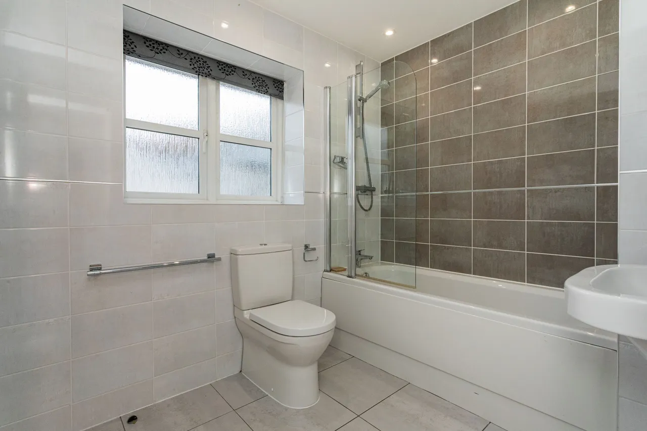 Aspen Close, Bolton, BL1 7QT, photo 22