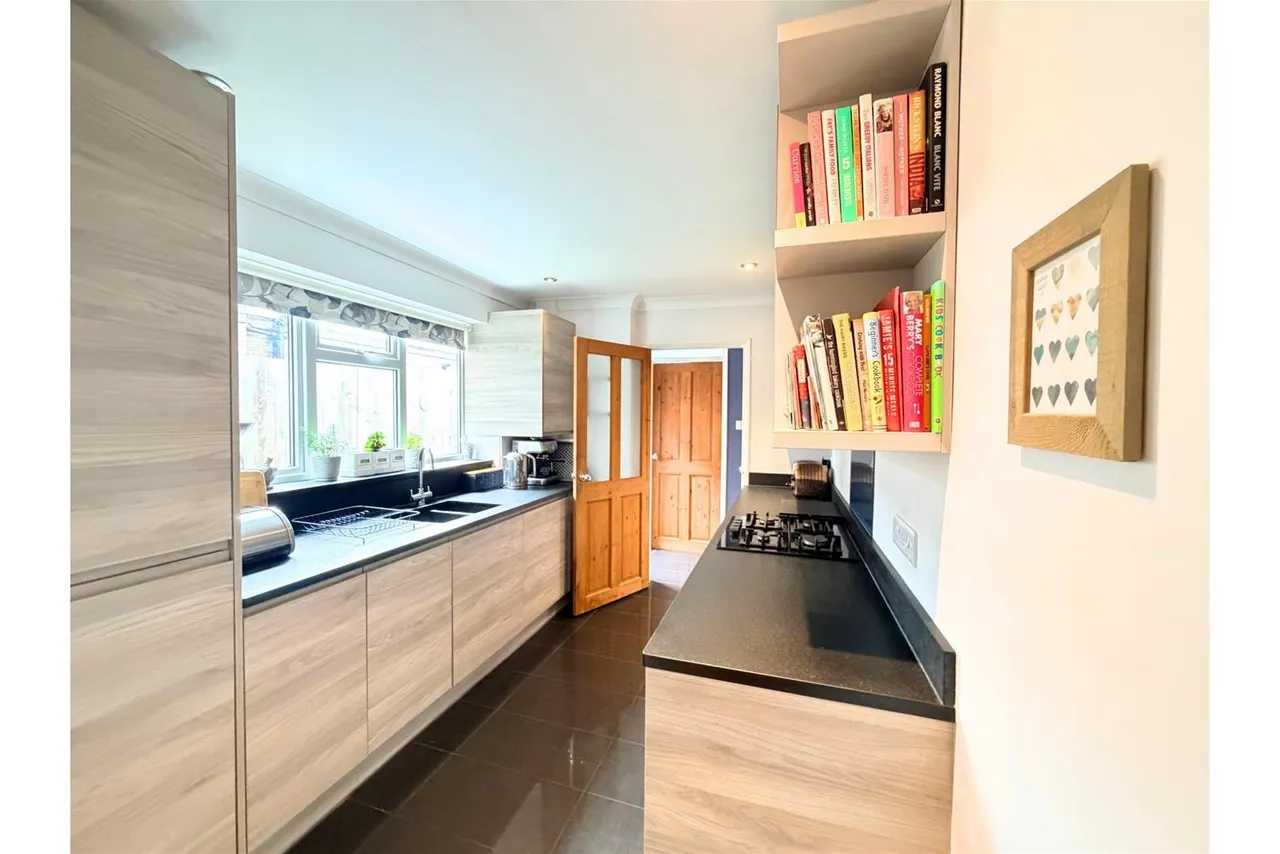 New Street, Horsham, West Sussex RH13 5EE, photo 7